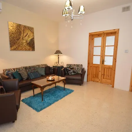 Apartmán Helena Host *